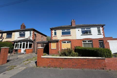 3 bed property, in Little Lane, £100,000