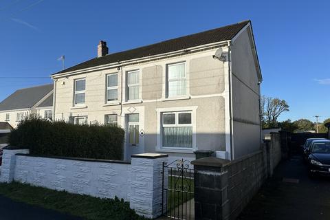 3 bed property, in Cwmtawe Road, £200,000