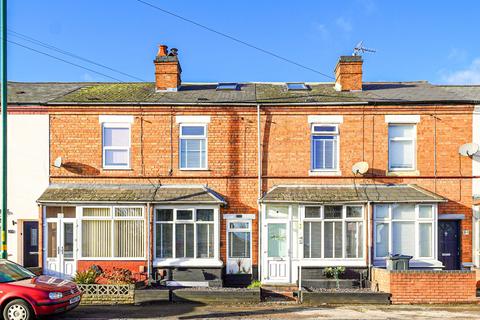 6 bed property, in Lincoln Road North, £360,000