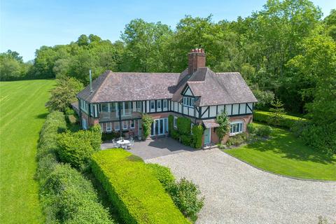 4 bed property, in Great Witley, £945,000