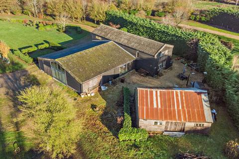 4 bed property, in Tindon End, £700,000