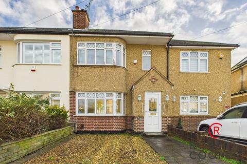 2 bed property, in Dartmouth Road, £500,000