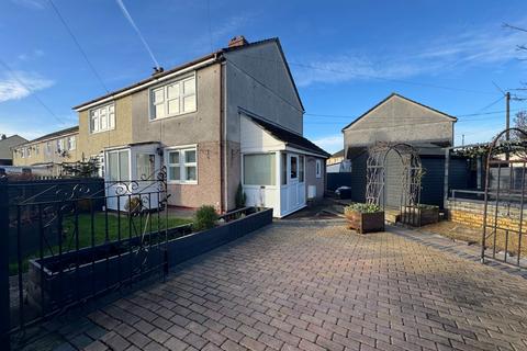2 bed property, in Ringstone, £160,000