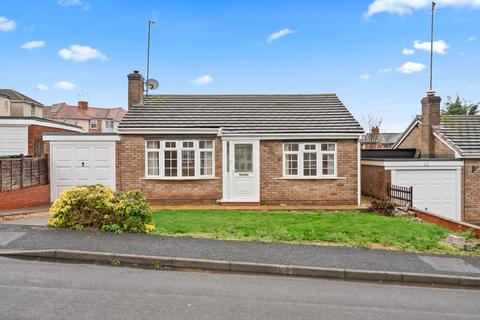 2 bed property, in Springfield Road, £280,000