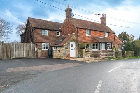 3 bed property, in Punnetts Town, £529,950