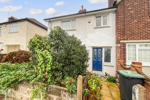 3 bed property, in Bedford Road, £290,000