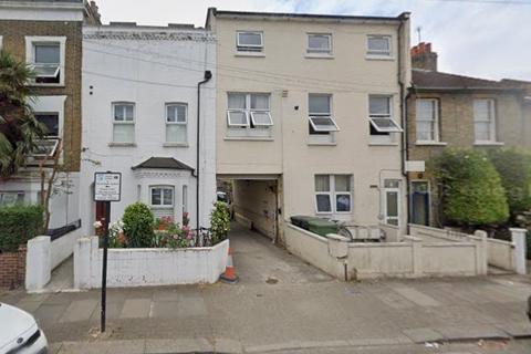 5 bed property, in 9 Aldis Street, £965,000