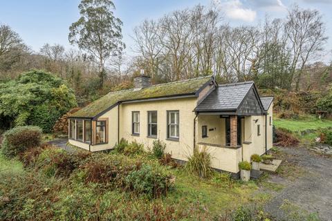 3 bed property, in Pennal, £359,950