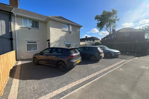 3 bed property, in Mons Avenue, £179,950
