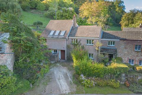 3 bed property, in Watery Lane, £495,000