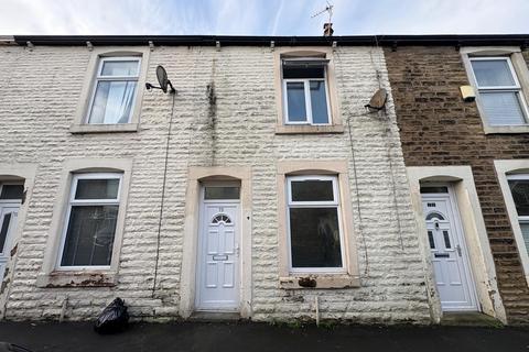 2 bed property, in Lower Barnes Street, £60,000