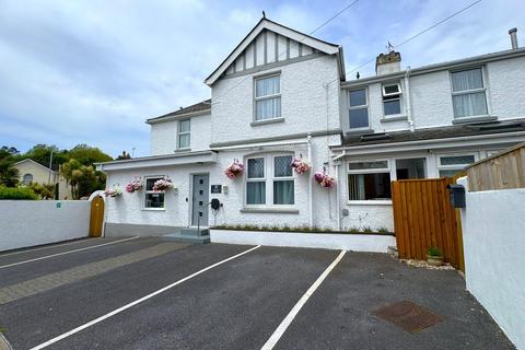 5 bed property, in Tor Park Road, £549,950