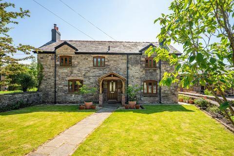 4 bed property, in Pontypool NP4, £850,000