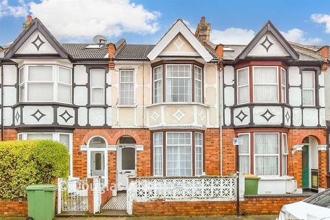 3 bed property, in Halley Road, £500,000