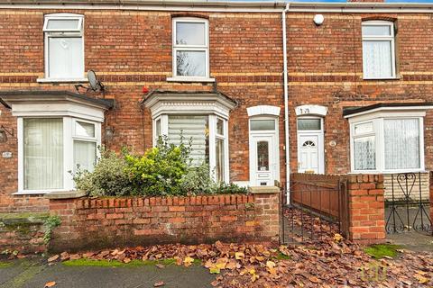 3 bed property, in Rectory Avenue, £65,000