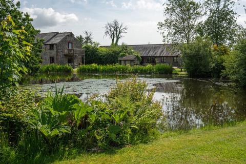 5 bed property, in Liskeard Road, £1,500,000