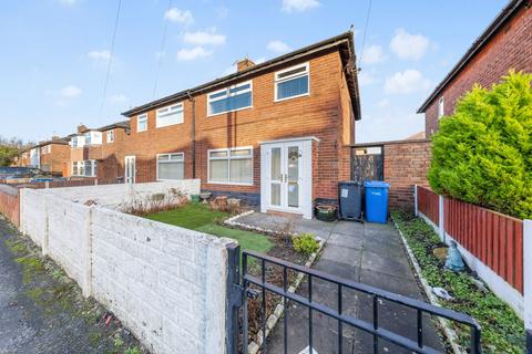 3 bed property, in Summerfield Avenue, £159,950