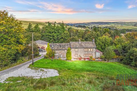 7 bed property, in Burnley Road, £800,000