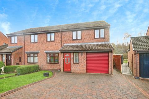 3 bed property, in Greenwell Park, £320,000