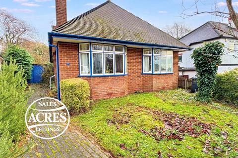 3 bed property, in Fernwood Road, £320,000