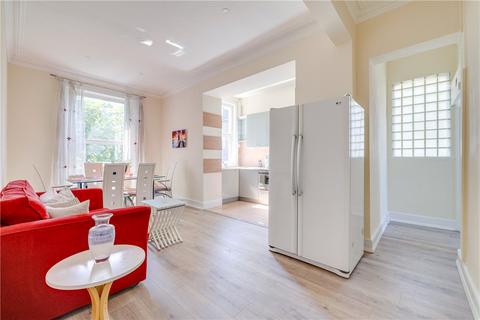 2 bed property, in Holland Road, £895,000