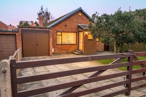 3 bed property, in Grimshaw Lane, £220,000
