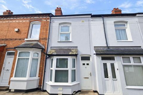 5 bed property, in Rosary Villas, £230,000