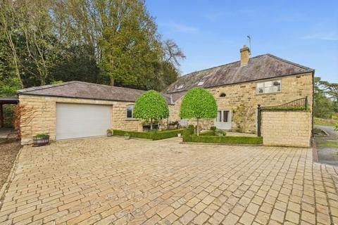 3 bed property, in York Road, £795,000
