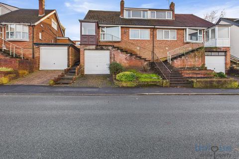 3 bed property, in Wyre Avenue, £170,000