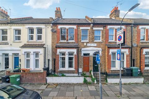 3 bed property, in St. Dunstans Road, £850,000