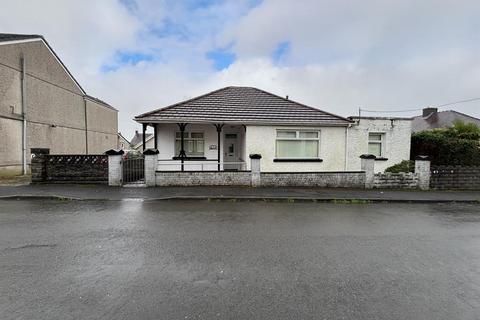 3 bed property, in Sussex Road, £219,995