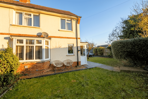3 bed property, in Prospect Road, £425,000