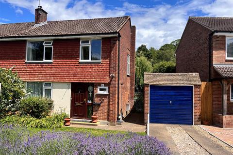 3 bed property, in Griffin Way, £515,000