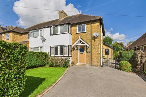 3 bed property, in Albion Crescent, £750,000