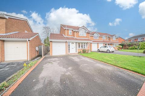 3 bed property, in Stonebow Avenue, £525,000