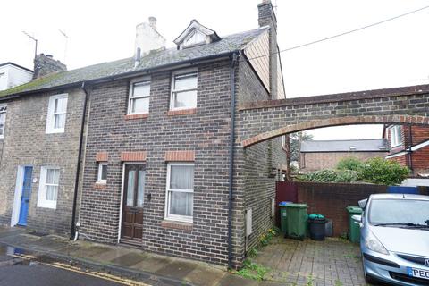 3 bed property, in Mount Street, £450,000