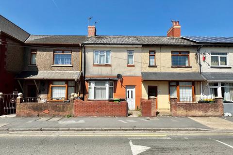 3 bed property, in Cromwell Road, £179,950