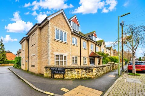 1 bed property, in Hodges Court, £280,000