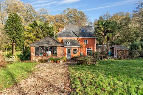 4 bed property, in Whimple, £850,000