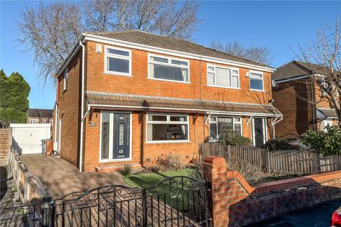 3 bed property, in Partridge Road, £300,000