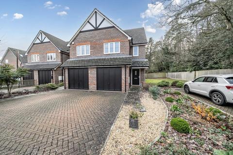 3 bed property, in Ballin Gardens, £550,000