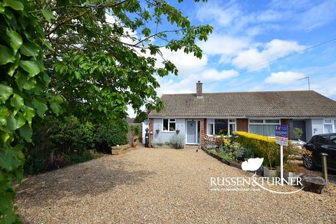 2 bed property, in Clifton Road, £245,000