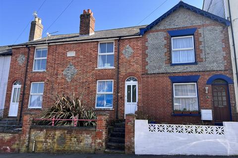 3 bed property, in Fellows Road, £180,000