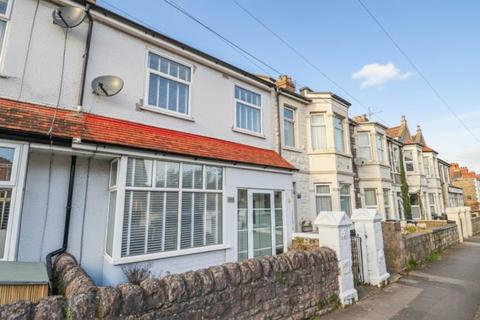 3 bed property, in Drove Road, £240,000
