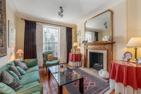 8 bed property, in Gipsy Hill, £1,650,000
