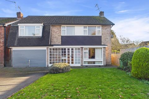 4 bed property, in 1 Springfield Crescent, £480,000
