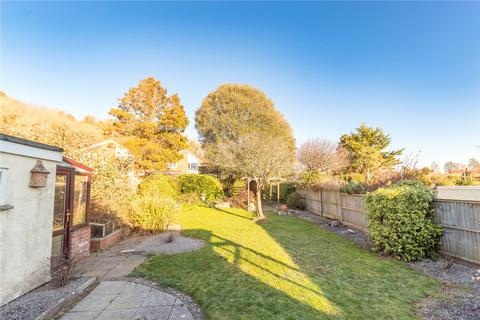 2 bed property, in Penrice Close, £300,000