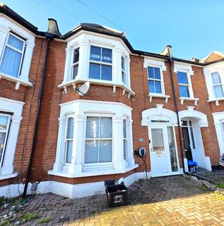 4 bed property, in Holmwood Road, £550,000