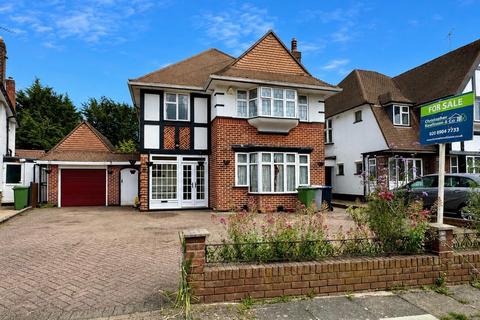 4 bed property, in Amery Road, £1,150,000