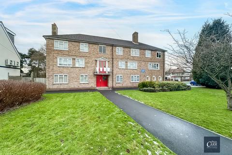 2 bed property, in Beacon Court, £130,000